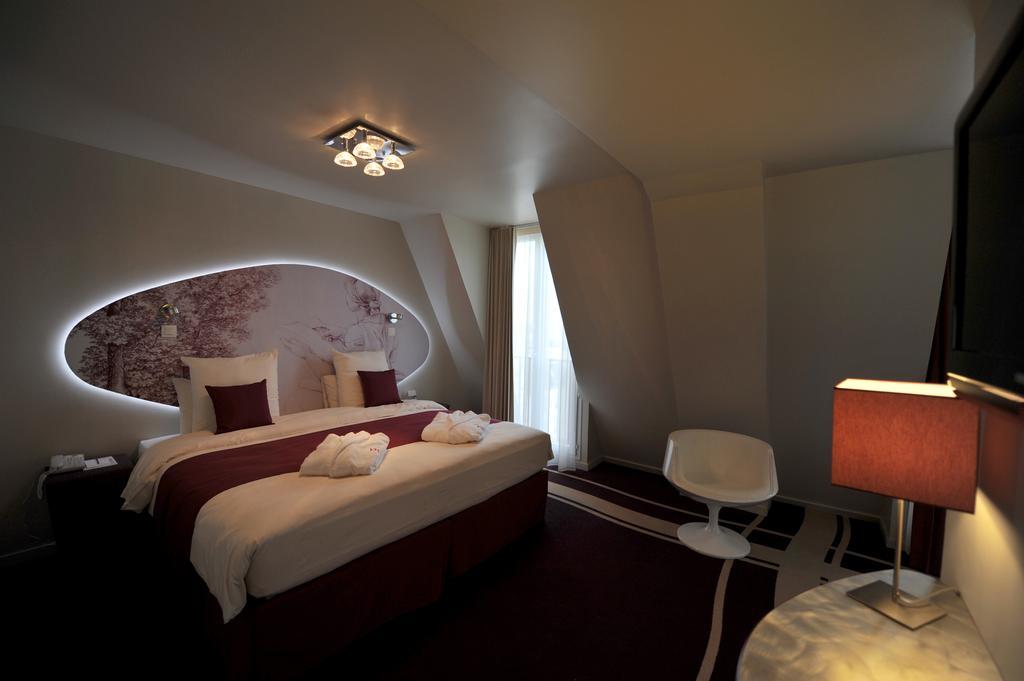 Mercure Paris Bastille Marais Hotel Room photo